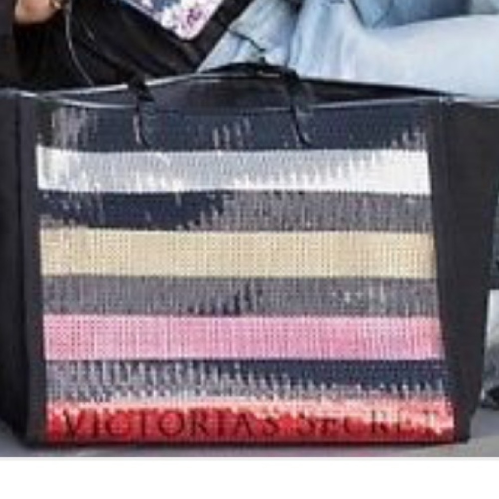 VIctoria’s Secret sequin Large Tote NEW - Picture 3 of 8